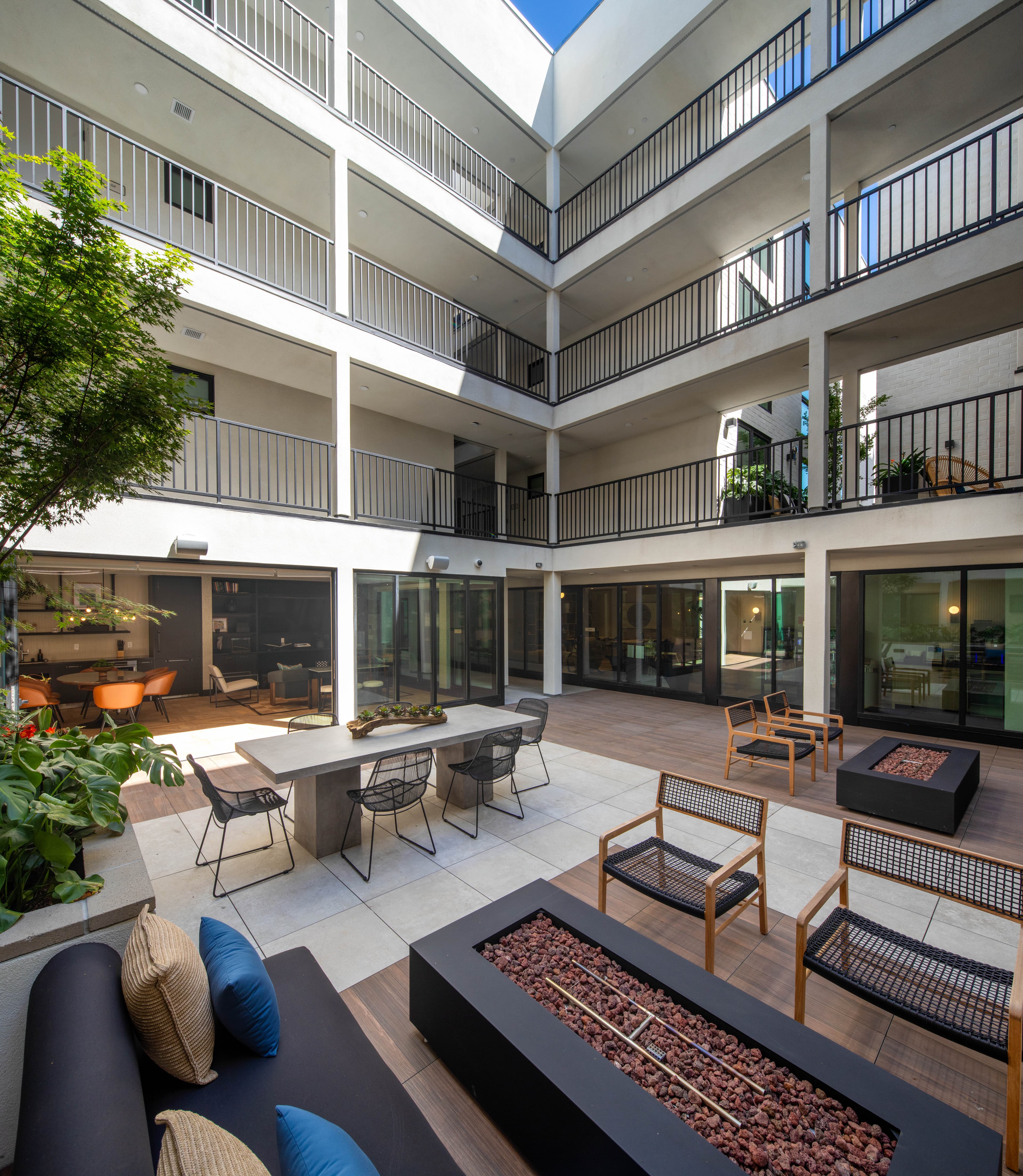 CEI_Luca_Ph_III_Courtyard_Main_II